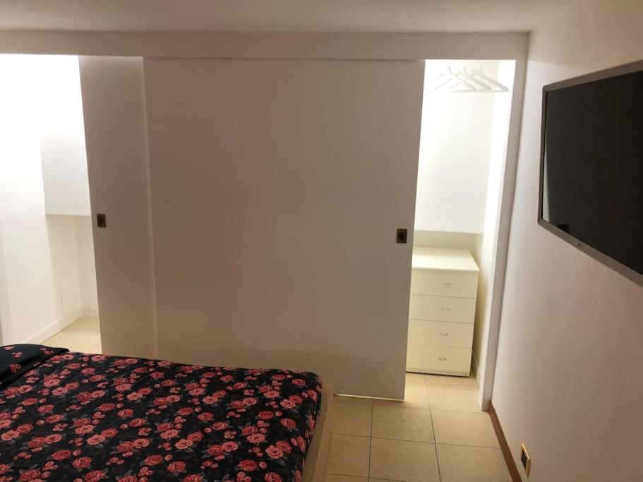 Bari For You - Guest House A 300Mt. Dal Mare Εξωτερικό φωτογραφία